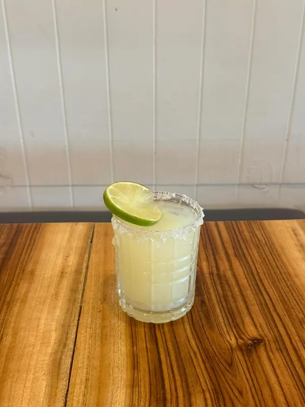 Classic marg, salt rim